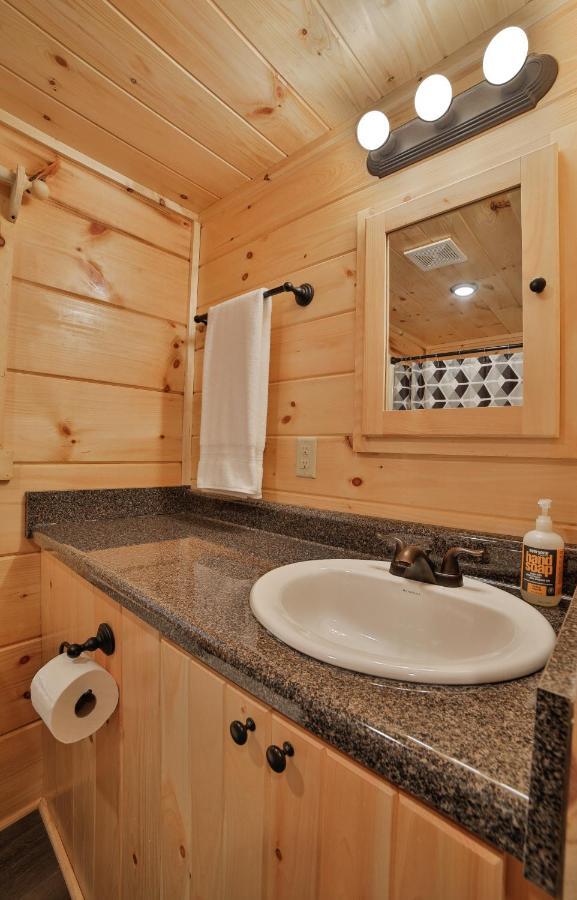 Eden Cabin Forested Tiny Home On Lookout Mtn Чаттануга Экстерьер фото