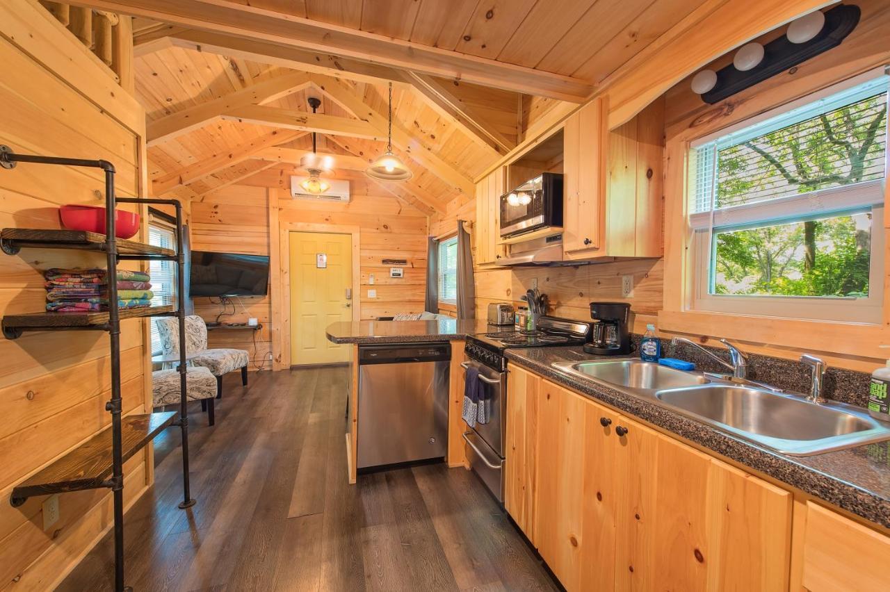 Eden Cabin Forested Tiny Home On Lookout Mtn Чаттануга Экстерьер фото
